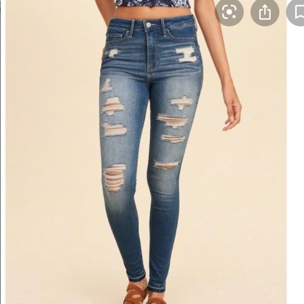 Distressed Light Wash Jeans| Hollister